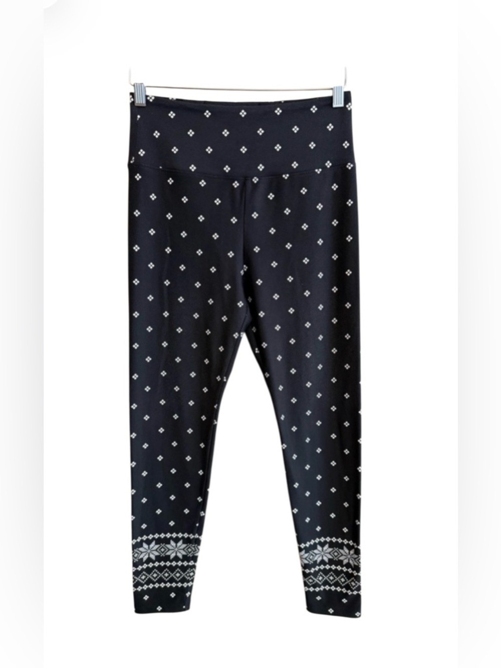 Lou & Grey Black Leggings with White Geometric Print